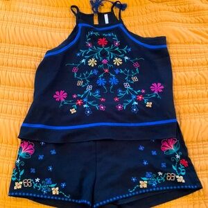 Xhiliration 2 piece embroidered short set.